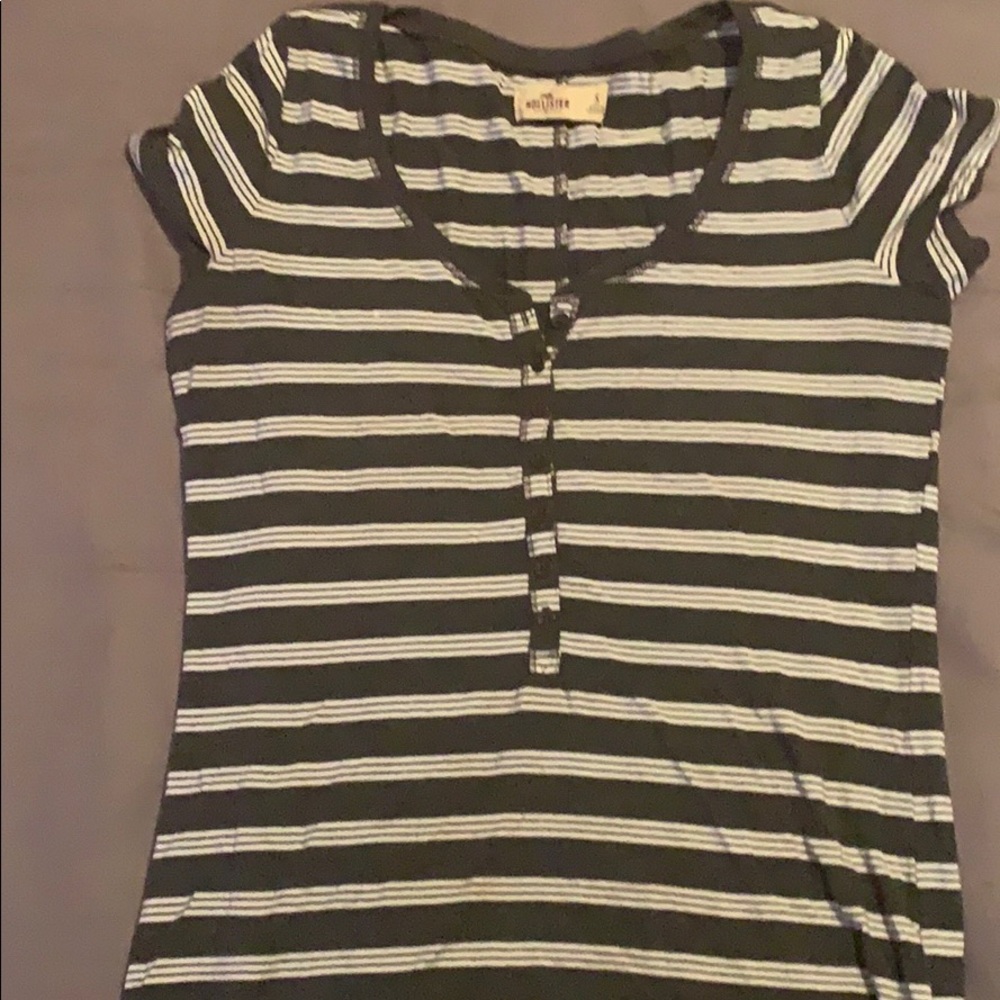 Hollister shirt
